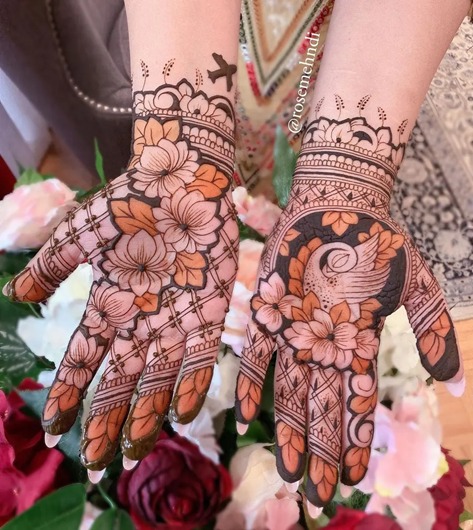 Simple & Fascinating Mehndi Design